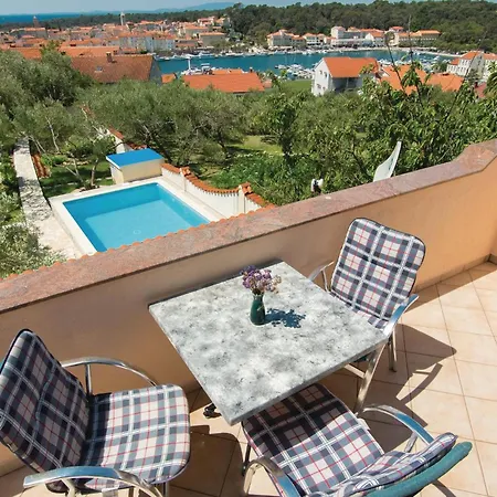 2 Bedroom Gorgeous In